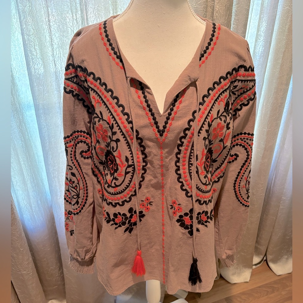 Savanna Jane top with orange and black embroidery. Size M